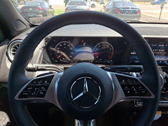 new 2025 Mercedes-Benz GLB 250 car, priced at $49,595