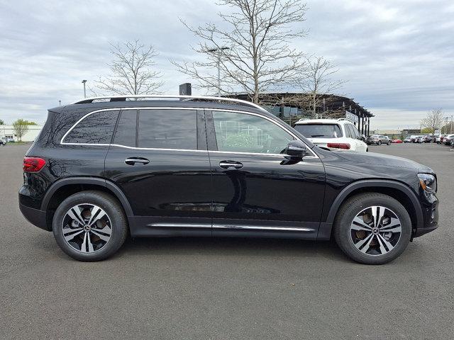 new 2025 Mercedes-Benz GLB 250 car, priced at $49,595