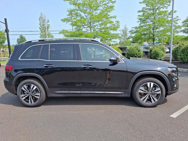 new 2025 Mercedes-Benz GLB 250 car, priced at $49,595