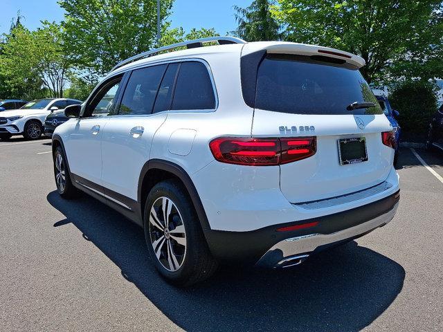 new 2025 Mercedes-Benz GLB 250 car, priced at $51,590