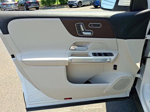 new 2025 Mercedes-Benz GLB 250 car, priced at $51,590