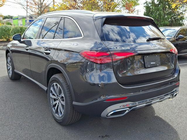 new 2025 Mercedes-Benz GLC 300 car, priced at $55,285