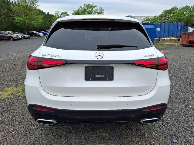new 2025 Mercedes-Benz GLC 300 car, priced at $60,855