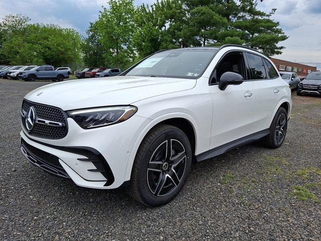 new 2025 Mercedes-Benz GLC 300 car, priced at $60,855