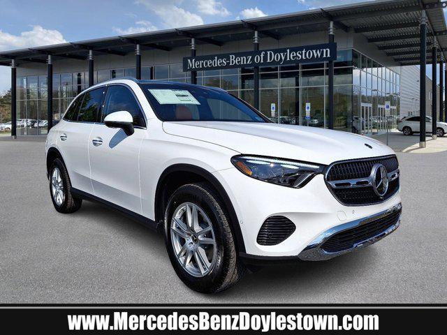 new 2025 Mercedes-Benz GLC 300 car, priced at $61,370