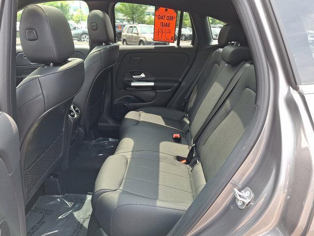 new 2025 Mercedes-Benz GLA 250 car, priced at $51,045