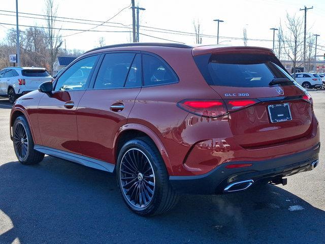 new 2025 Mercedes-Benz GLC 300 car, priced at $61,535