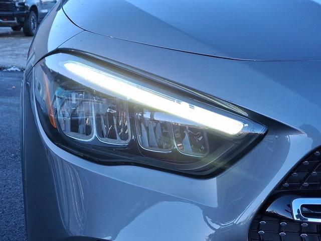 new 2025 Mercedes-Benz GLA 250 car, priced at $54,185