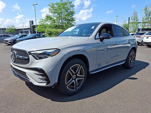 new 2025 Mercedes-Benz GLC 300 car, priced at $73,575