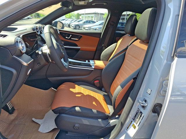 new 2025 Mercedes-Benz GLC 300 car, priced at $73,575