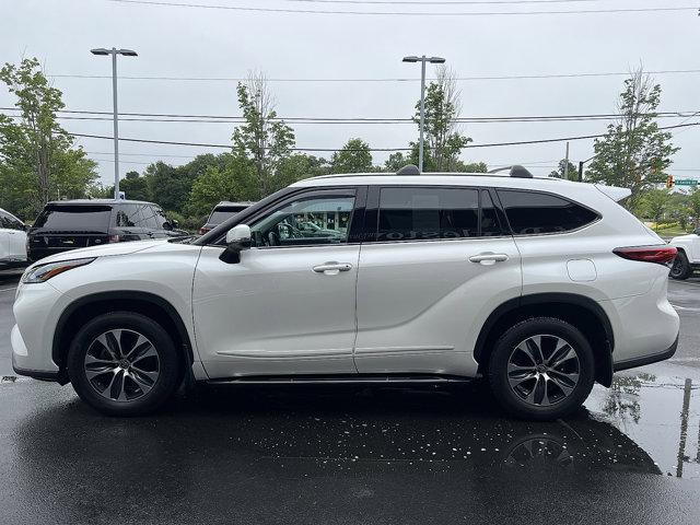 used 2020 Toyota Highlander car, priced at $33,166