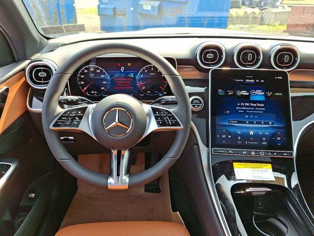 new 2025 Mercedes-Benz GLC 300 car, priced at $55,405