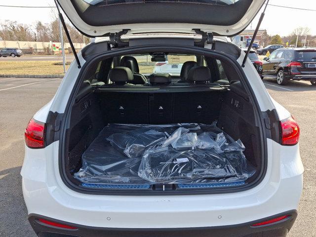 new 2025 Mercedes-Benz GLC 350e car, priced at $68,550