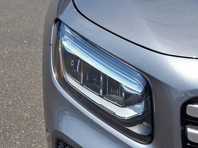 new 2025 Mercedes-Benz GLB 250 car, priced at $53,540