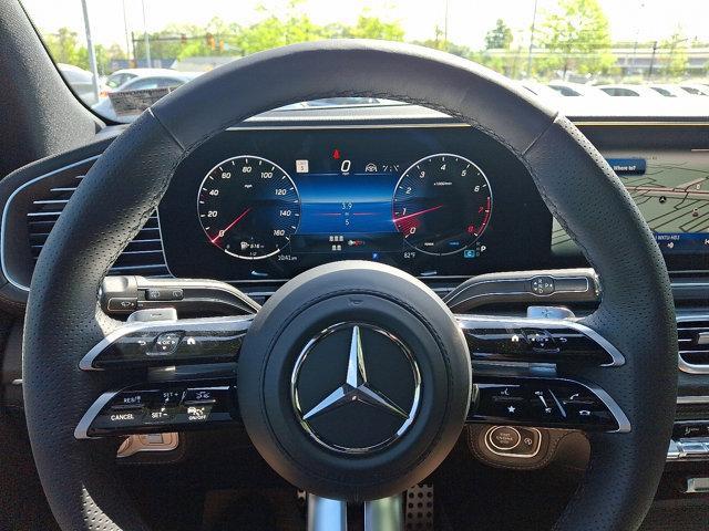 new 2025 Mercedes-Benz GLS 580 car, priced at $124,180