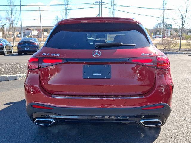 new 2025 Mercedes-Benz GLC 300 car, priced at $62,095