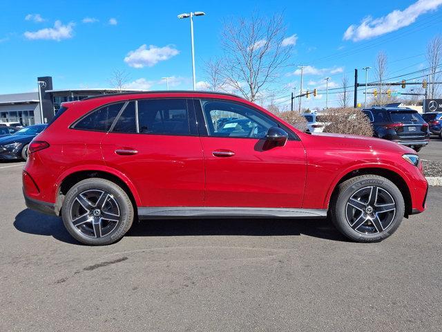 new 2025 Mercedes-Benz GLC 300 car, priced at $62,095