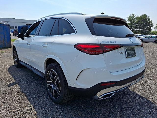 new 2025 Mercedes-Benz GLC 300 car, priced at $57,800