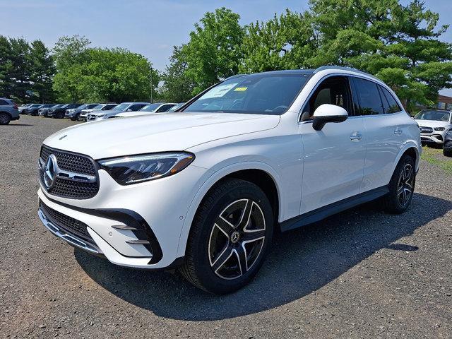 new 2025 Mercedes-Benz GLC 300 car, priced at $57,800