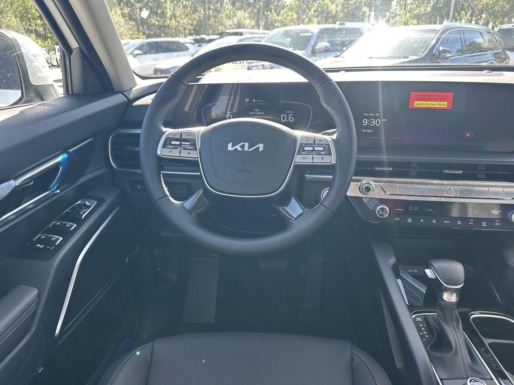 new 2025 Kia Telluride car, priced at $37,990
