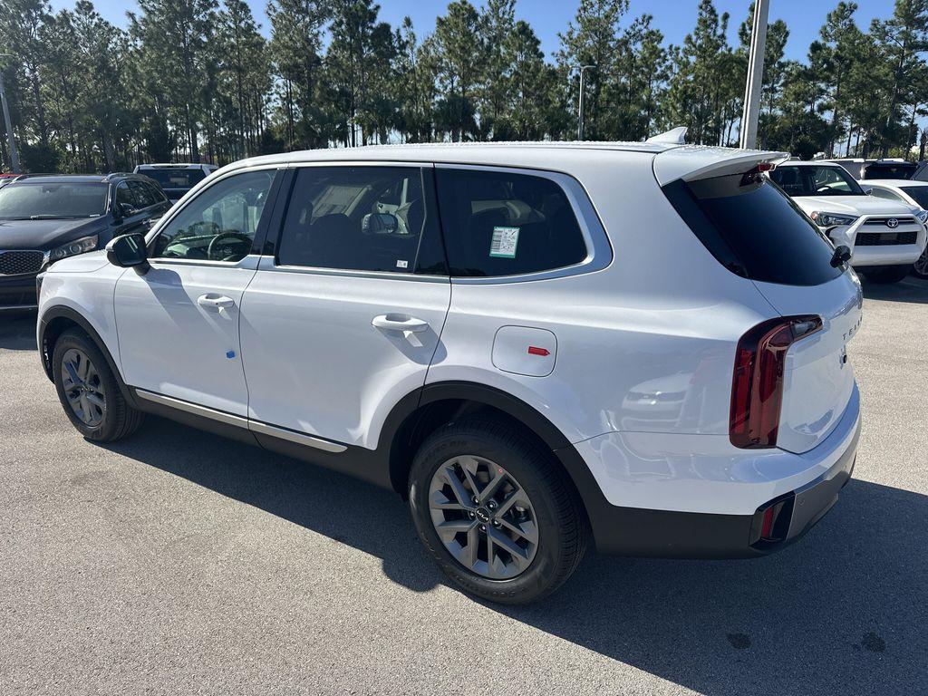 new 2025 Kia Telluride car, priced at $37,990