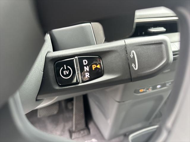new 2026 Kia EV9 car, priced at $66,470
