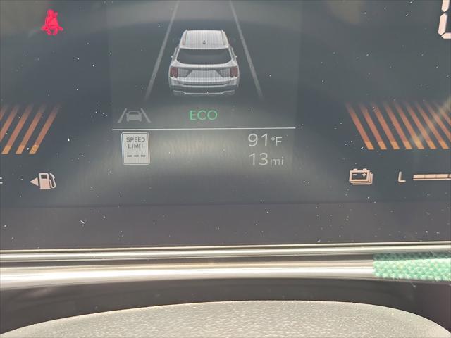 new 2025 Kia Sorento Hybrid car, priced at $41,695