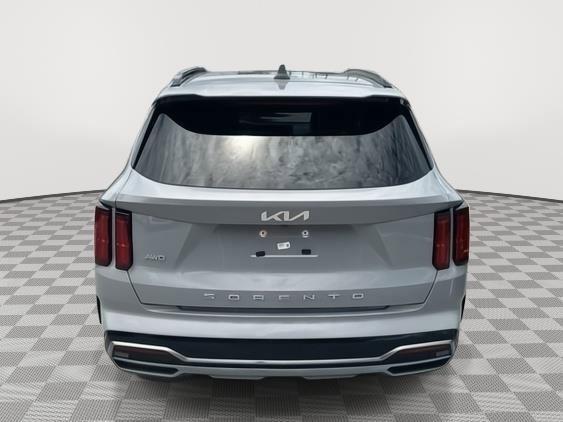used 2022 Kia Sorento car, priced at $29,171