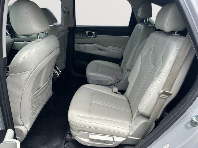 used 2022 Kia Sorento car, priced at $29,171