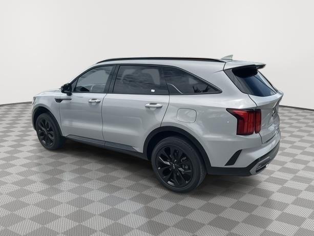 used 2022 Kia Sorento car, priced at $29,171
