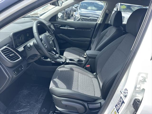 new 2025 Kia Seltos car, priced at $28,458