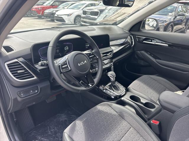 new 2025 Kia Seltos car, priced at $28,458