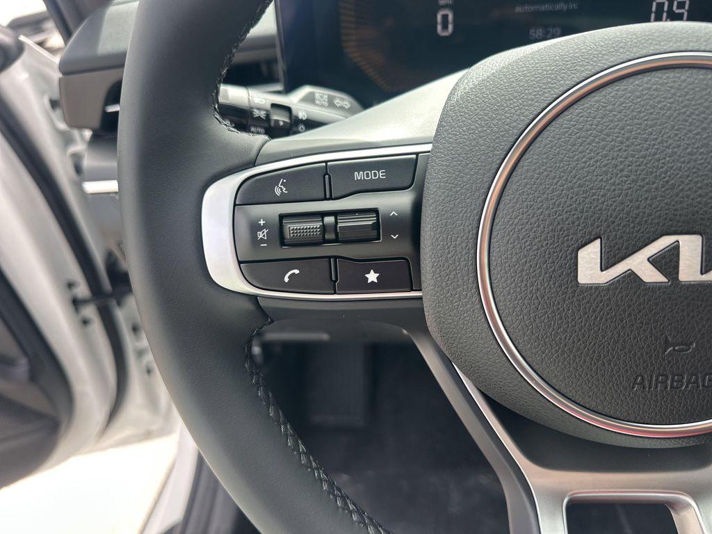 new 2025 Kia K5 car, priced at $31,693