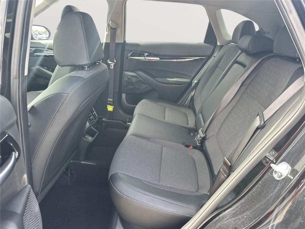 used 2025 Kia Seltos car, priced at $20,139