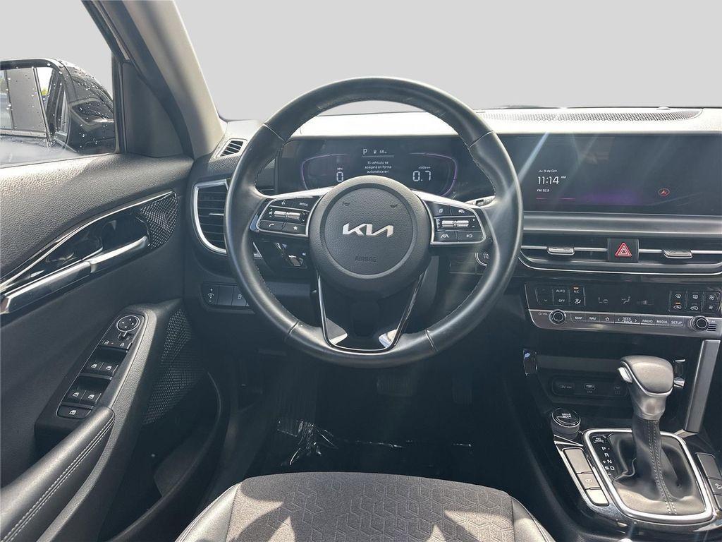 used 2025 Kia Seltos car, priced at $20,139