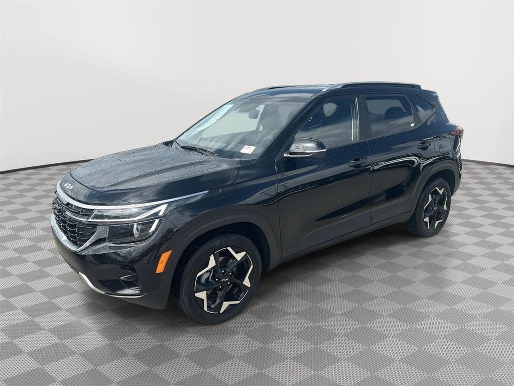 used 2025 Kia Seltos car, priced at $20,139