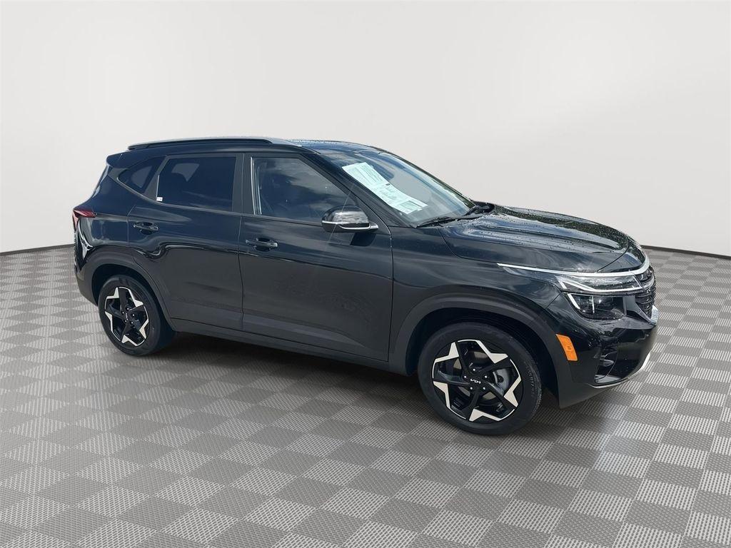 used 2025 Kia Seltos car, priced at $20,139