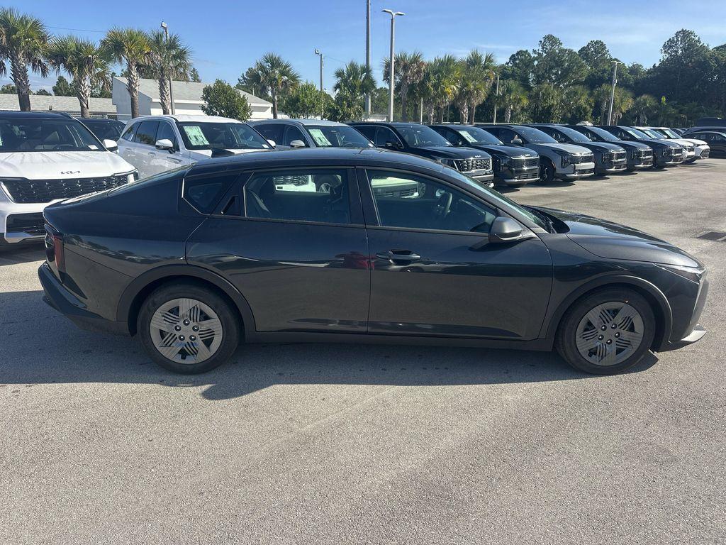 new 2025 Kia K4 car, priced at $22,908