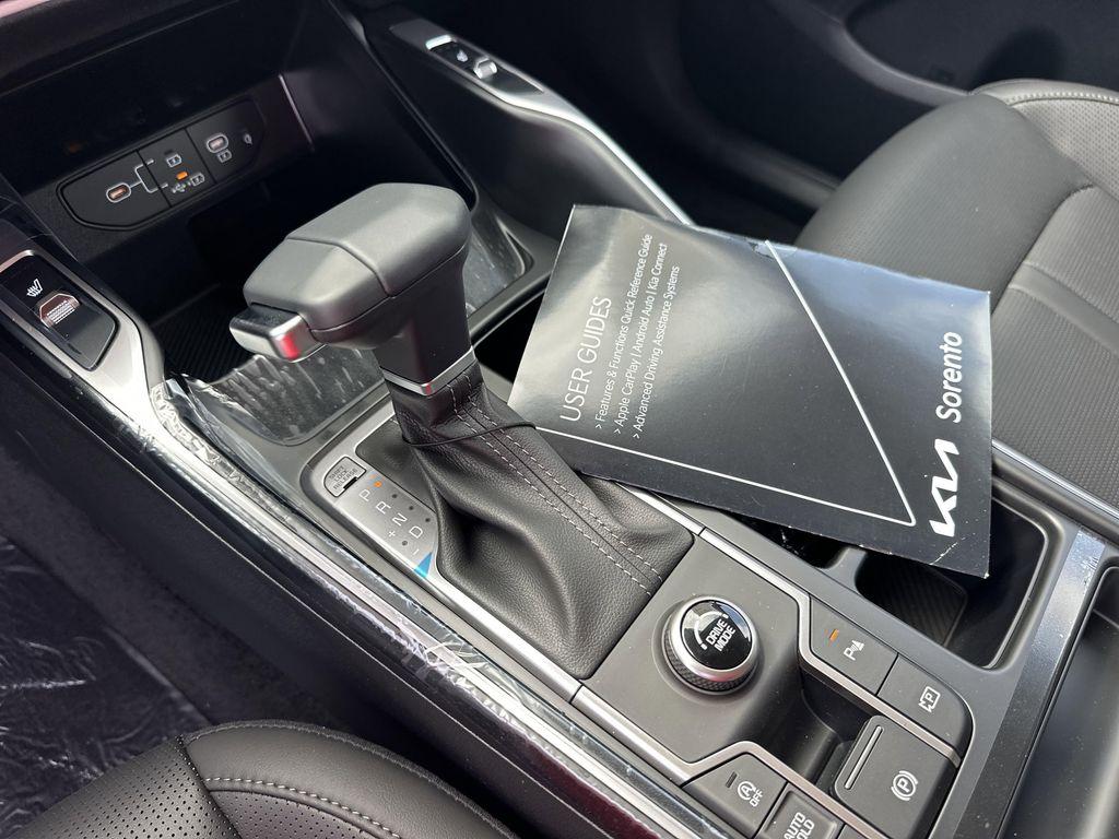new 2025 Kia Sorento car, priced at $36,797