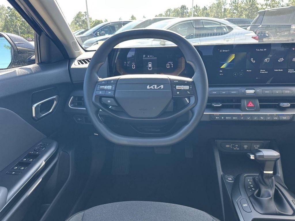 new 2025 Kia K4 car, priced at $24,375