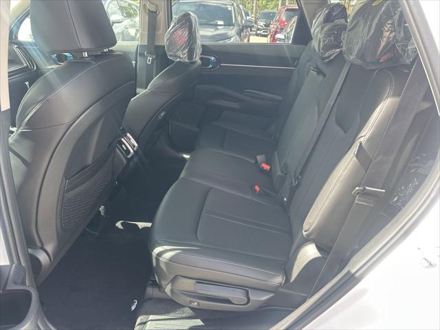 new 2025 Kia Sorento car, priced at $37,130