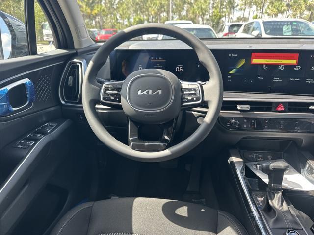 new 2025 Kia Sorento car, priced at $33,735