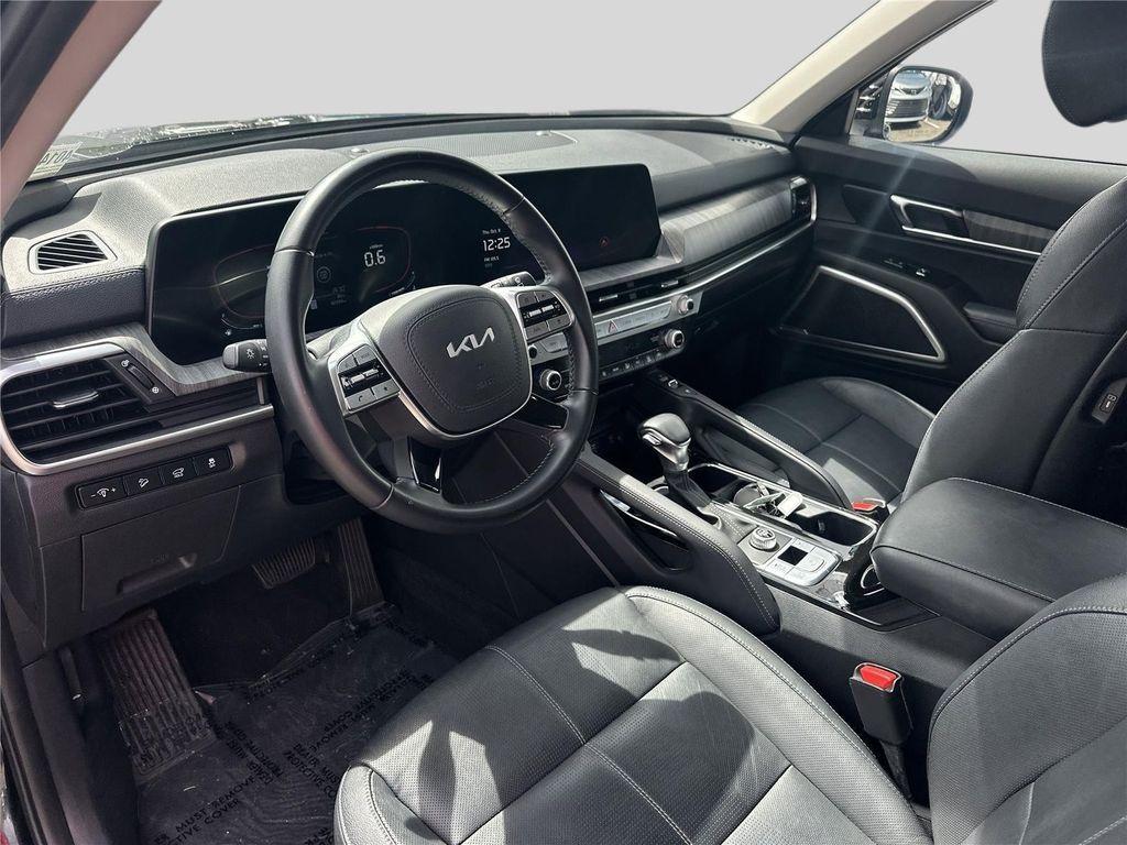 used 2023 Kia Telluride car, priced at $30,928
