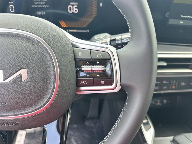 new 2025 Kia Sorento car, priced at $38,635