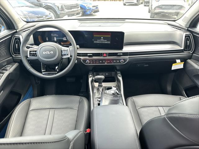 new 2025 Kia Sorento car, priced at $38,635