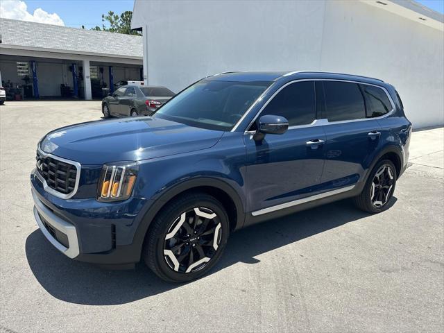 used 2024 Kia Telluride car, priced at $34,984