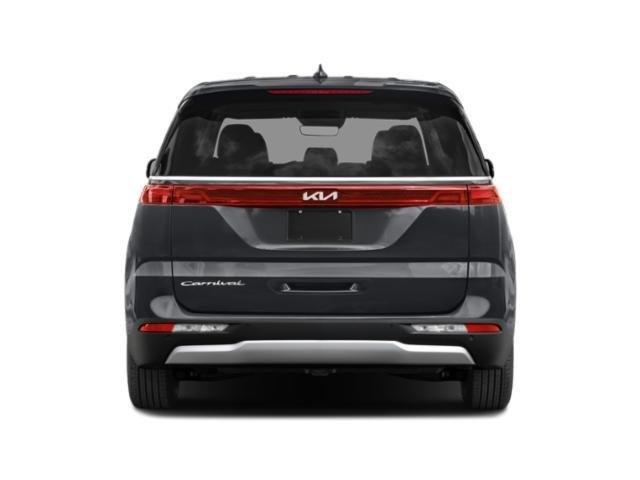 used 2023 Kia Carnival car
