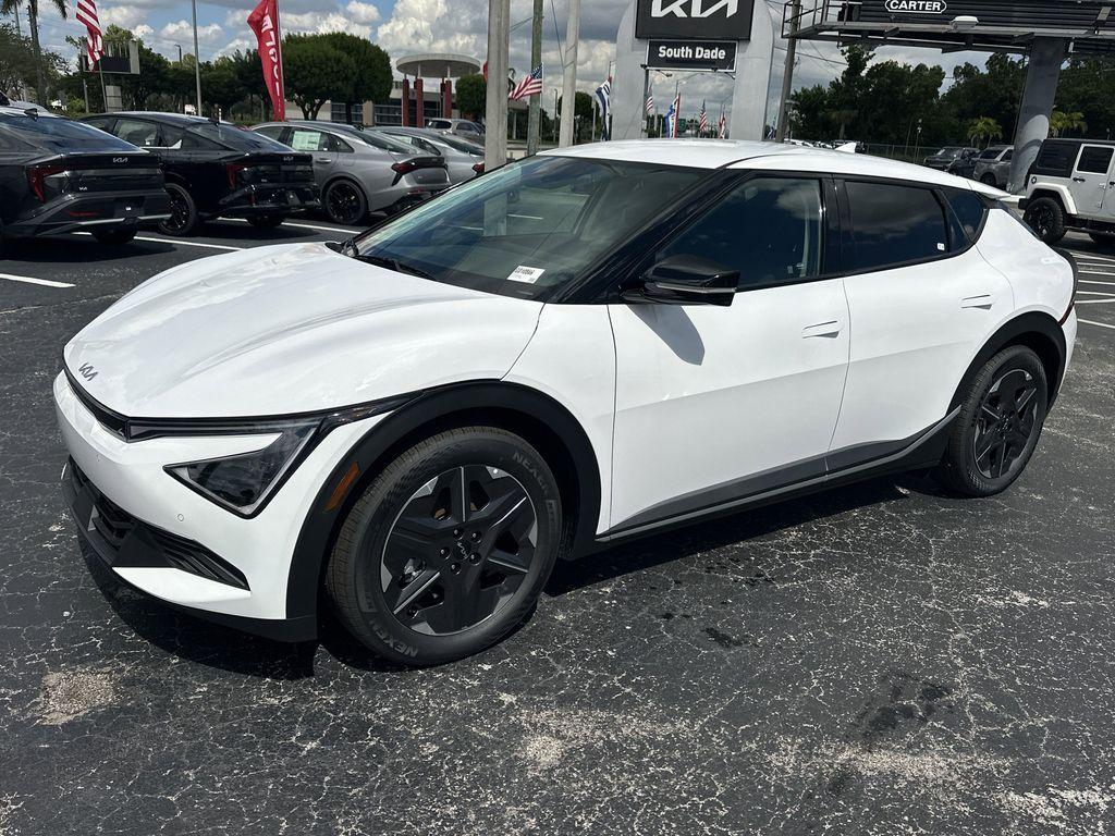 new 2025 Kia EV6 car, priced at $37,661