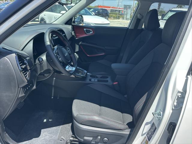 new 2025 Kia Soul car, priced at $28,180