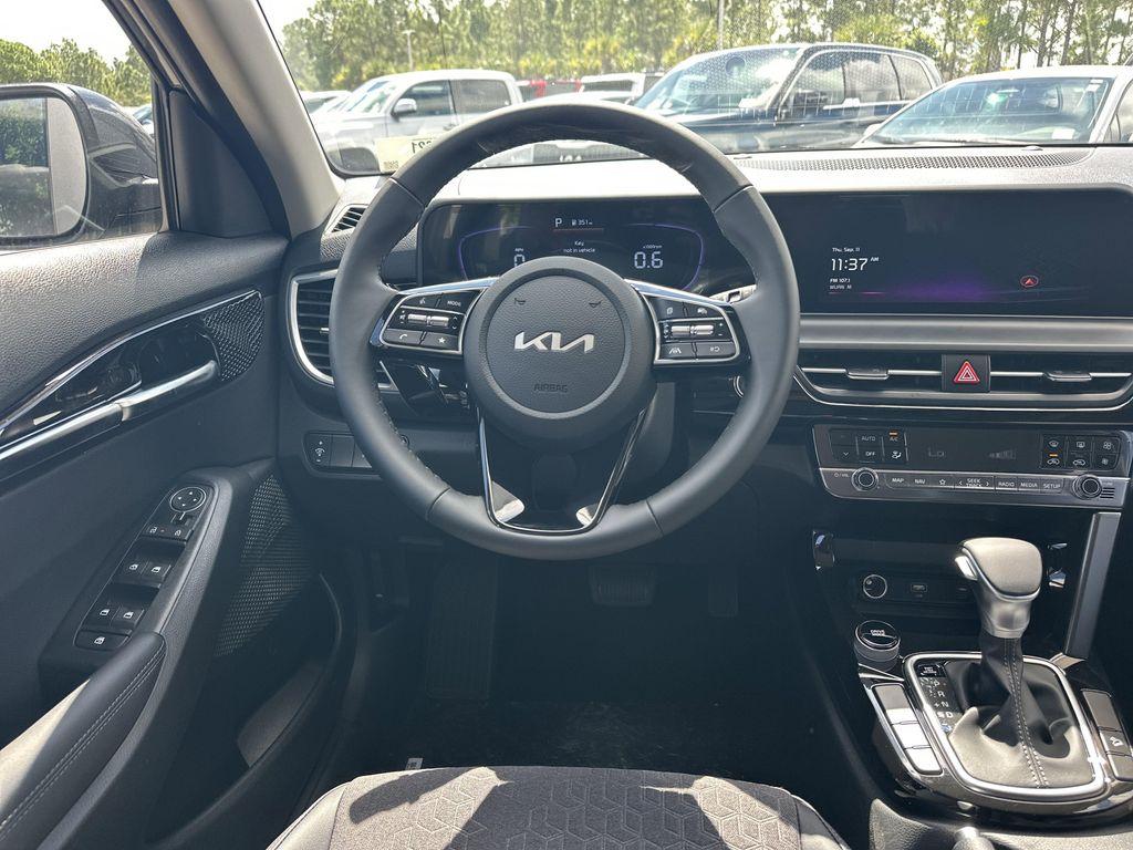 new 2026 Kia Seltos car, priced at $27,115